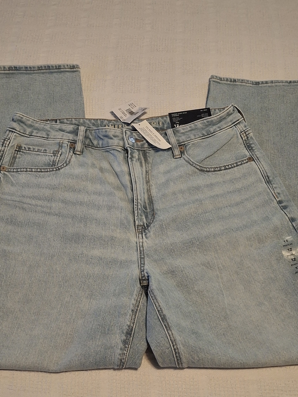 American Eagle Outfitters Light Wash Women Jeans - Picture 5 of 5